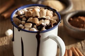 Mrs. Claus' Kitchen | S'mores Hot Chocolate