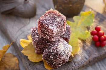 Mrs. Claus' Kitchen | Sugar Plums
