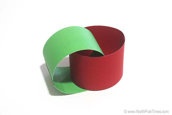 [Paper Chain Christmas Countdown]